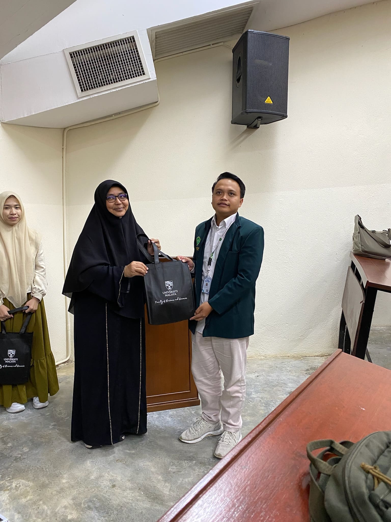 Universiti Malaya & SMA Global School, represented by Mr. Ashif Jauhar Winarto, M.E. (School Quality